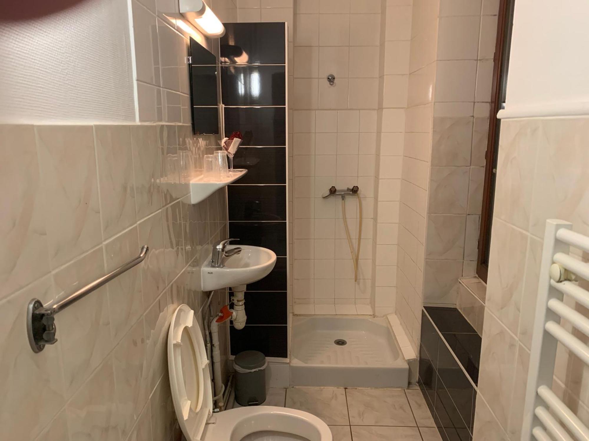 Hotel Le Cosy Pont-de-Chéruy Kültér fotó